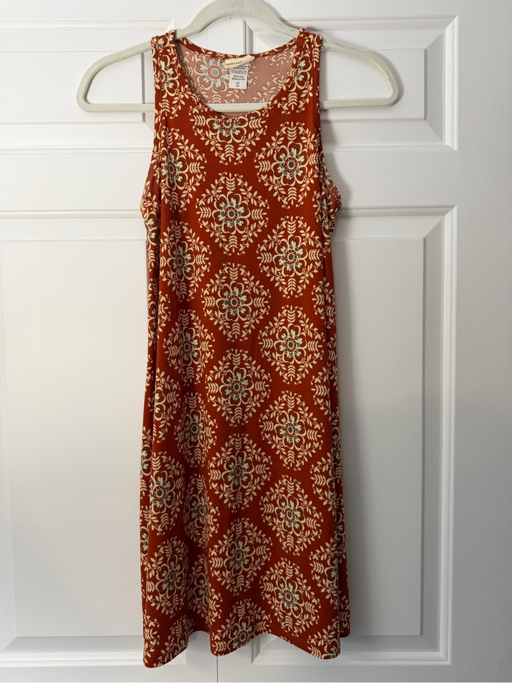 NATURAL LIFE Rust Maxi Dress with Cream Medallion Print